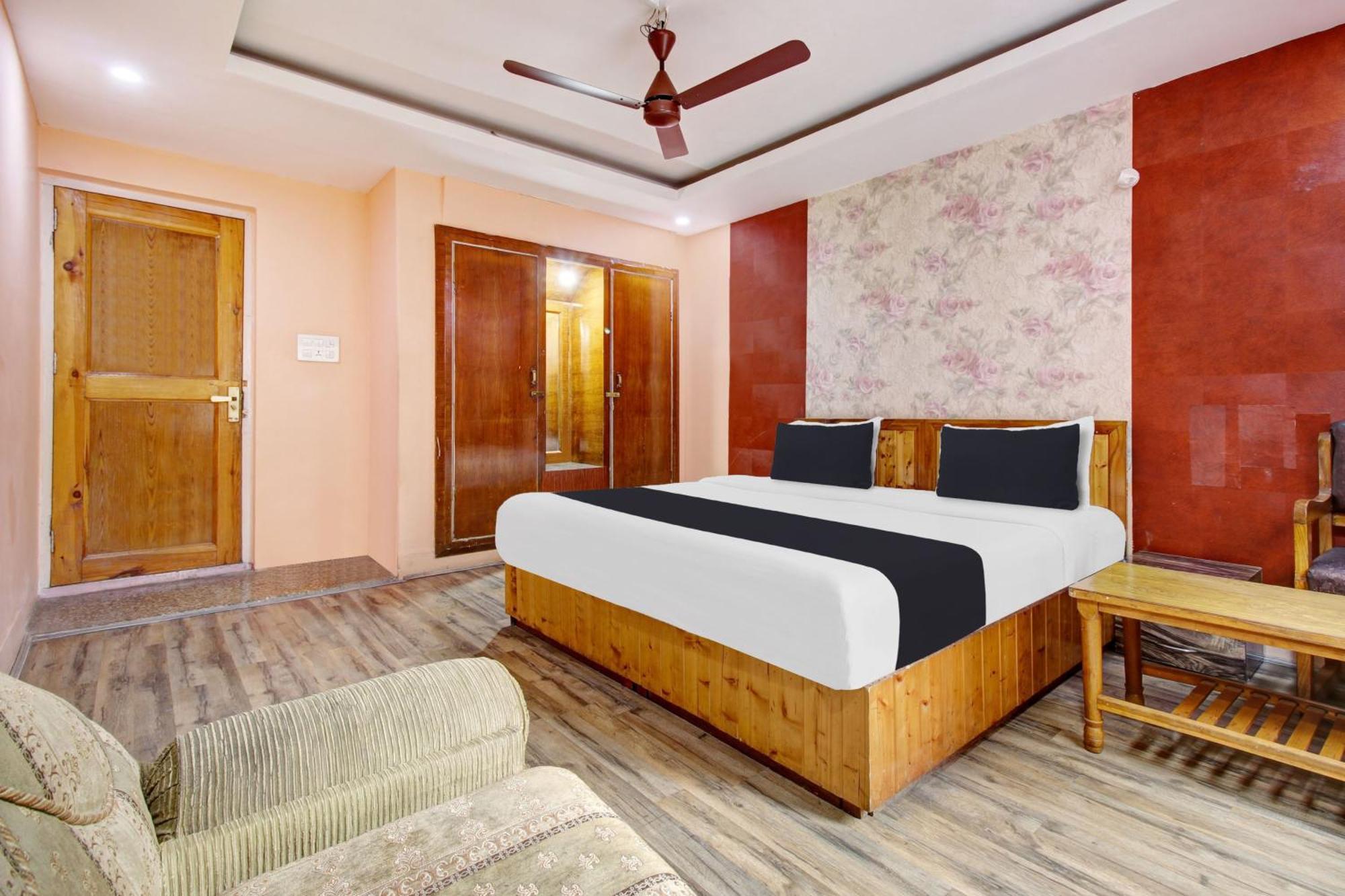 Super Collection O Rajbagh Formerly Lavender Srīnagar Exterior foto